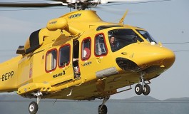 Paura per un13enne a Piombino. Si arrampica sul tetto della scuola ma il lucernario si rompe