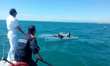 Catamarano alla deriva, salvate due donne