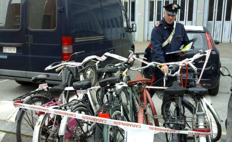 Ladro di biciclette Nigeriano. Denunciato