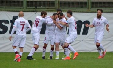 Pistoiese Livorno 0-2 Ai Playoff il Renate