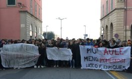 Scuola Enriques, si torna a porta a mare. Dibattito in TV con le parti in causa