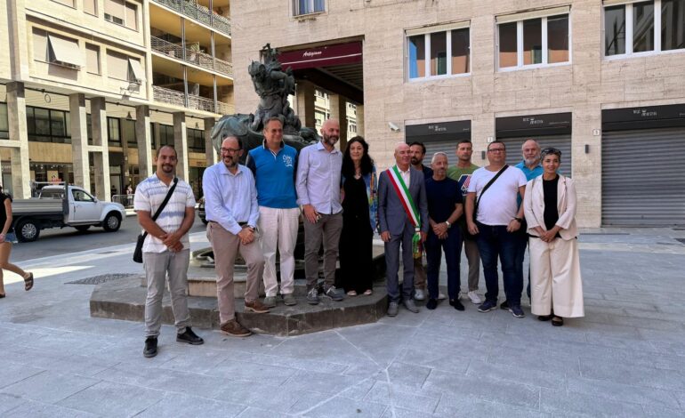 Completato il restyling di piazza Colonnella