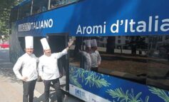 In viaggio tra Pisa e Livorno sul bus ristorante di ‘Aromi d’Italia’