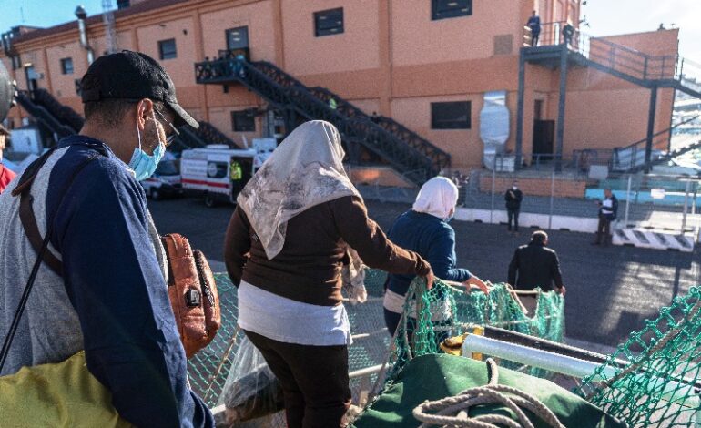 Concluso lo sbarco di 72 migranti