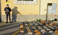 Inceneriti dalla Guardia di Finanza 300 chili di cocaina dal valore di 60 milioni