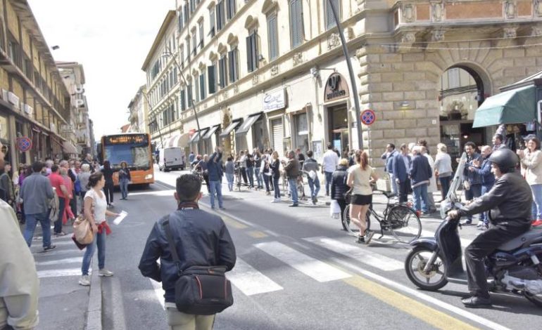 Via Marradi, lavori di riqualificazione e stalli per la sosta veloce