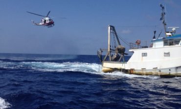 Ferito al largo della Capraia, soccorso dall’elicottero