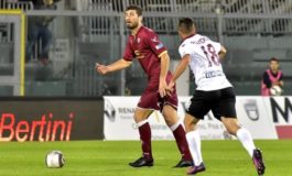 Livorno Arezzo 1-1 Nemmeno in 11 contro 9!