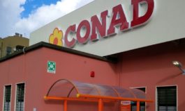 Furto con spaccata alla Conad. Rubati cellulari per 3mila euro