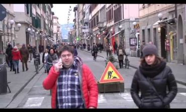 Nuovi gettarifiuti in via Ricasoli (Video)