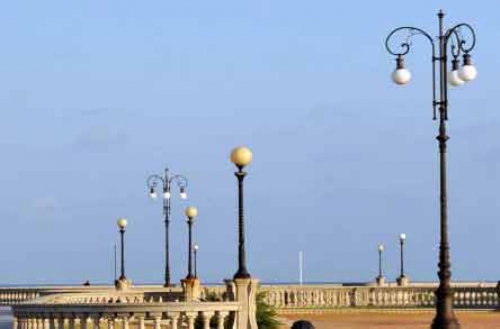 Ripristino dei candelabri alla Terrazza Mascagni