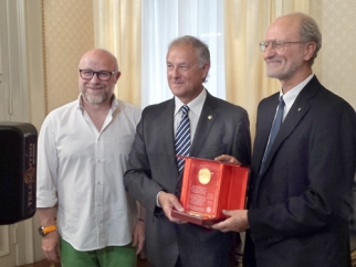 Al Prof.Paolo Dario il Premio Capperuccio