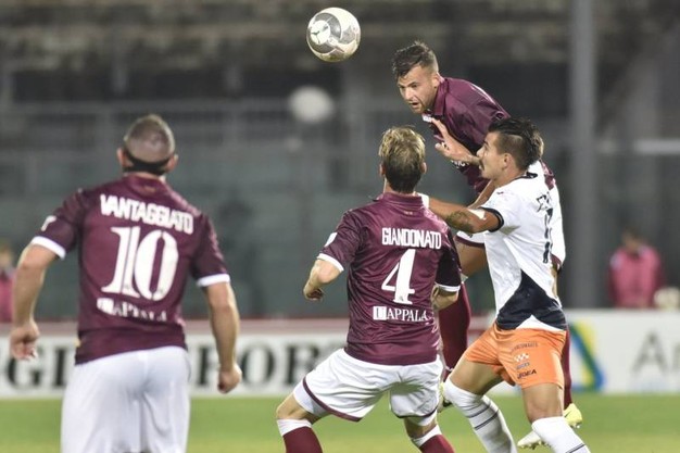 Livorno Pistoiese 2-0 Continua la Marcia in Testa