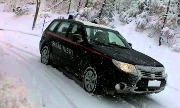 Coppia di anziani bloccati dalla neve. Salvati dai Carabinieri