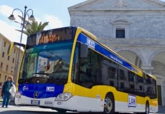 Autobus, niente aumenti per gli abbonati livornesi