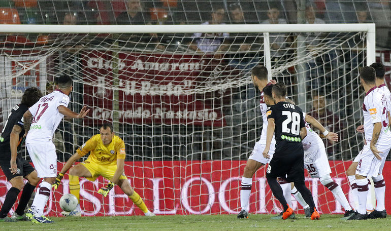 Venezia Livorno 1-1. Buon punto in laguna