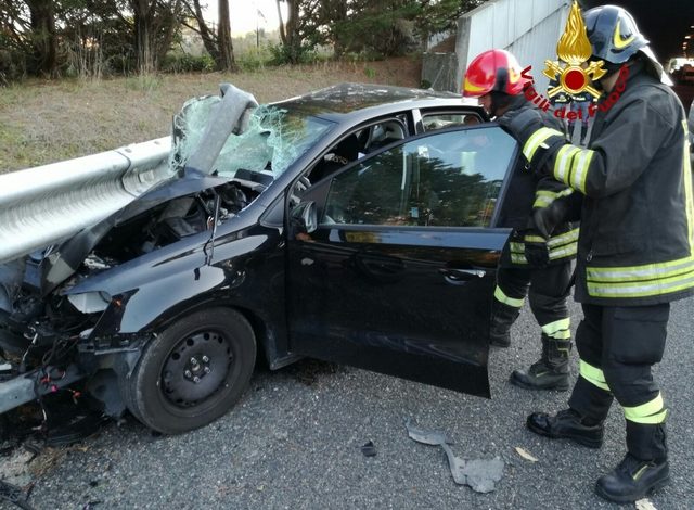 Grave incidente sull’A12, c’è un ferito