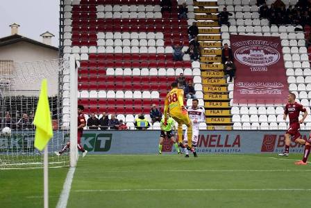 Cittadella Livorno 4-0: Resa Senza Combattere