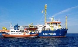 Sea Watch, Salvetti apre ai migranti. La “Lega” lo accusa di strumentalizzazione