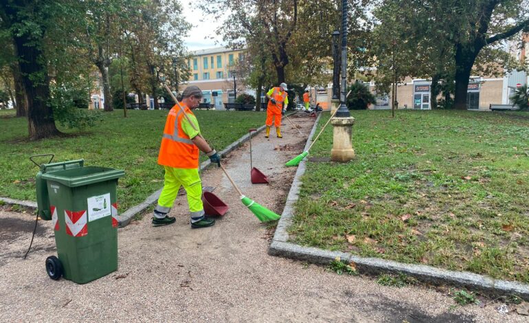 Un “faro” su piazza Mazzini a favore dell’igiene e del decoro