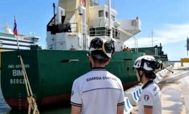 Gravi irregolarità di bordo. Fermata nave in porto