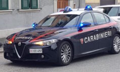 Rubano carta e la usano in tabaccheria, denunciati